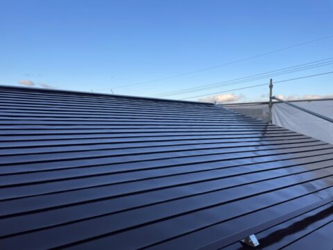 屋根中塗り完了